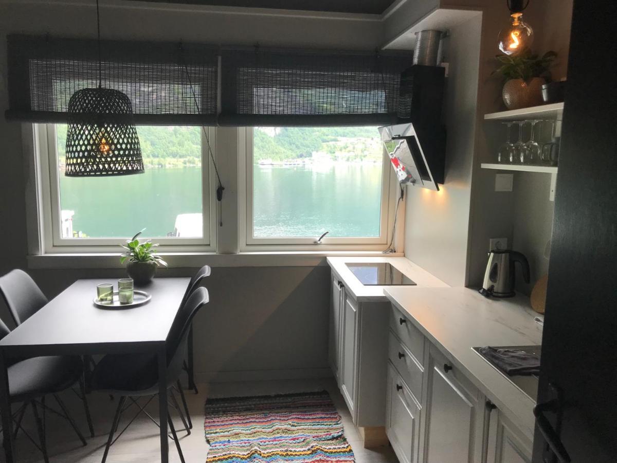 Solhaug Fjordcamping Geiranger Habitación foto