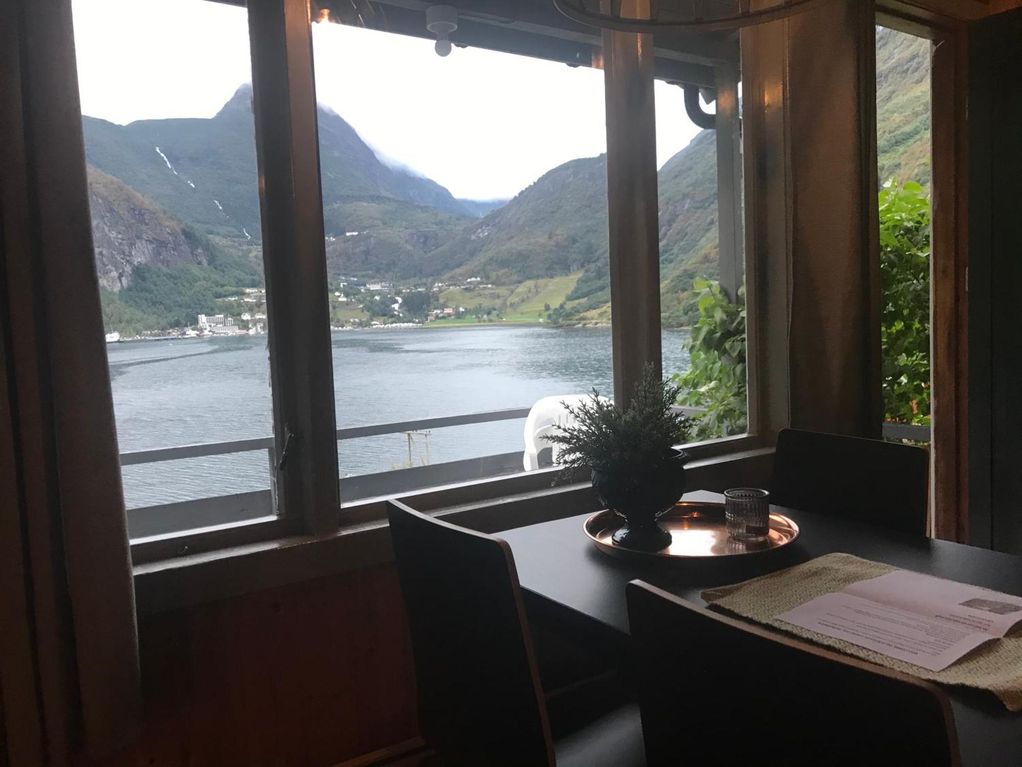 Solhaug Fjordcamping Geiranger Habitación foto